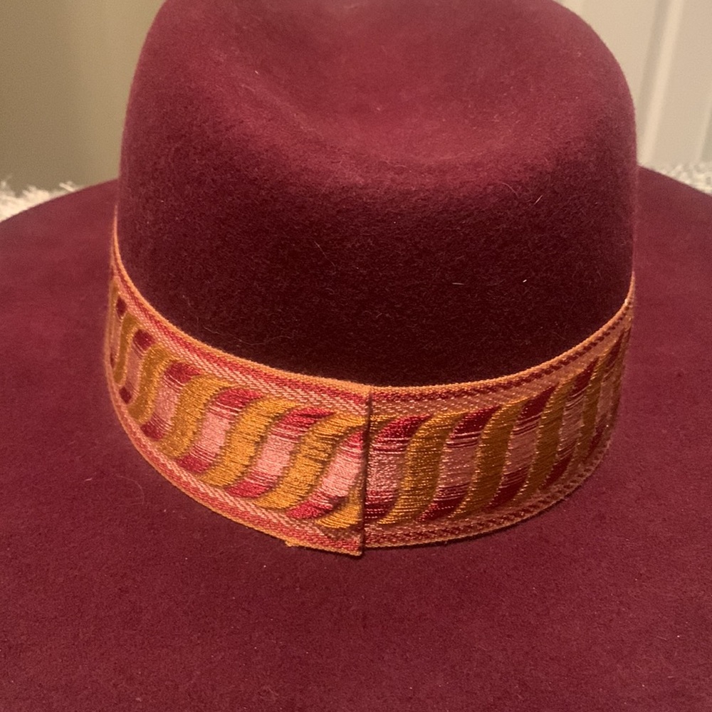 Olive and Pique Burgundy Wool Hat - Picture 3 of 8